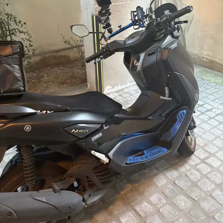 NMAX (2021) 2