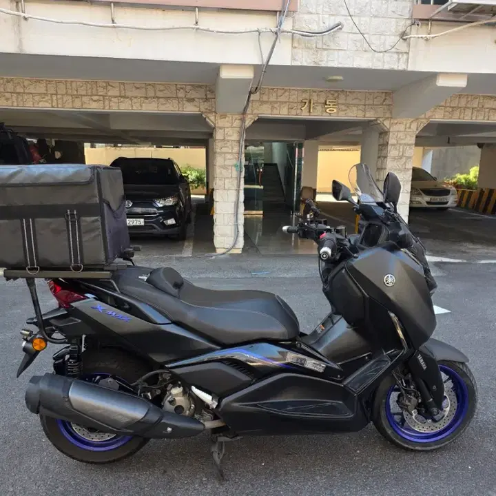 XMAX 300 (2025) 5