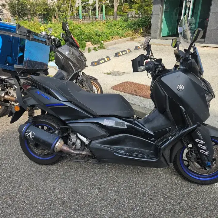 XMAX 300 (2024) 2
