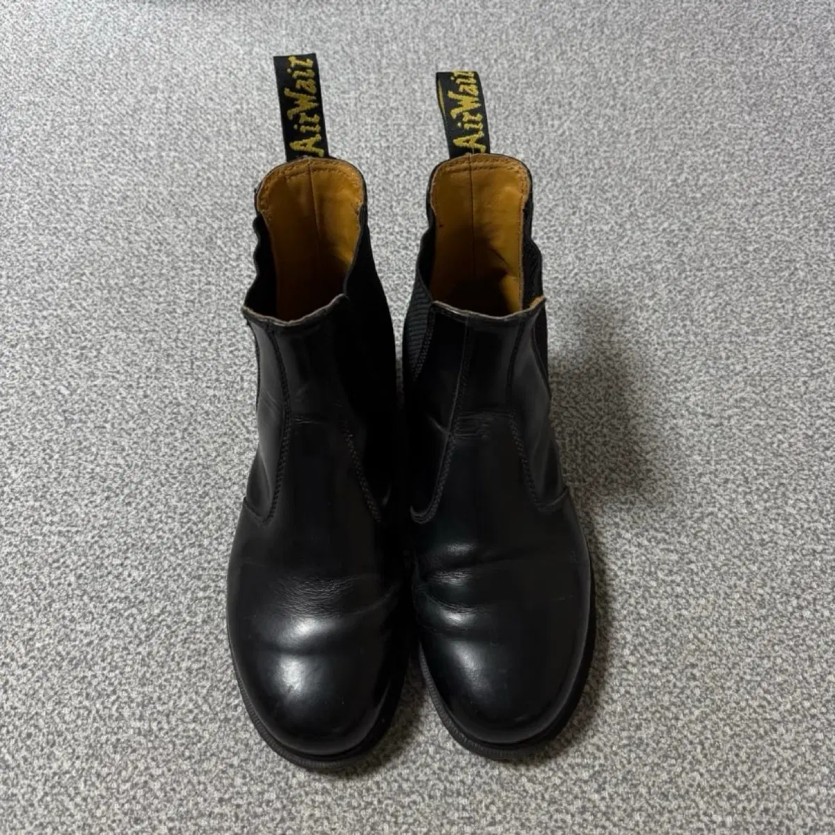 Dr. Martens 2976 Chelsea Boots UK6 250-255