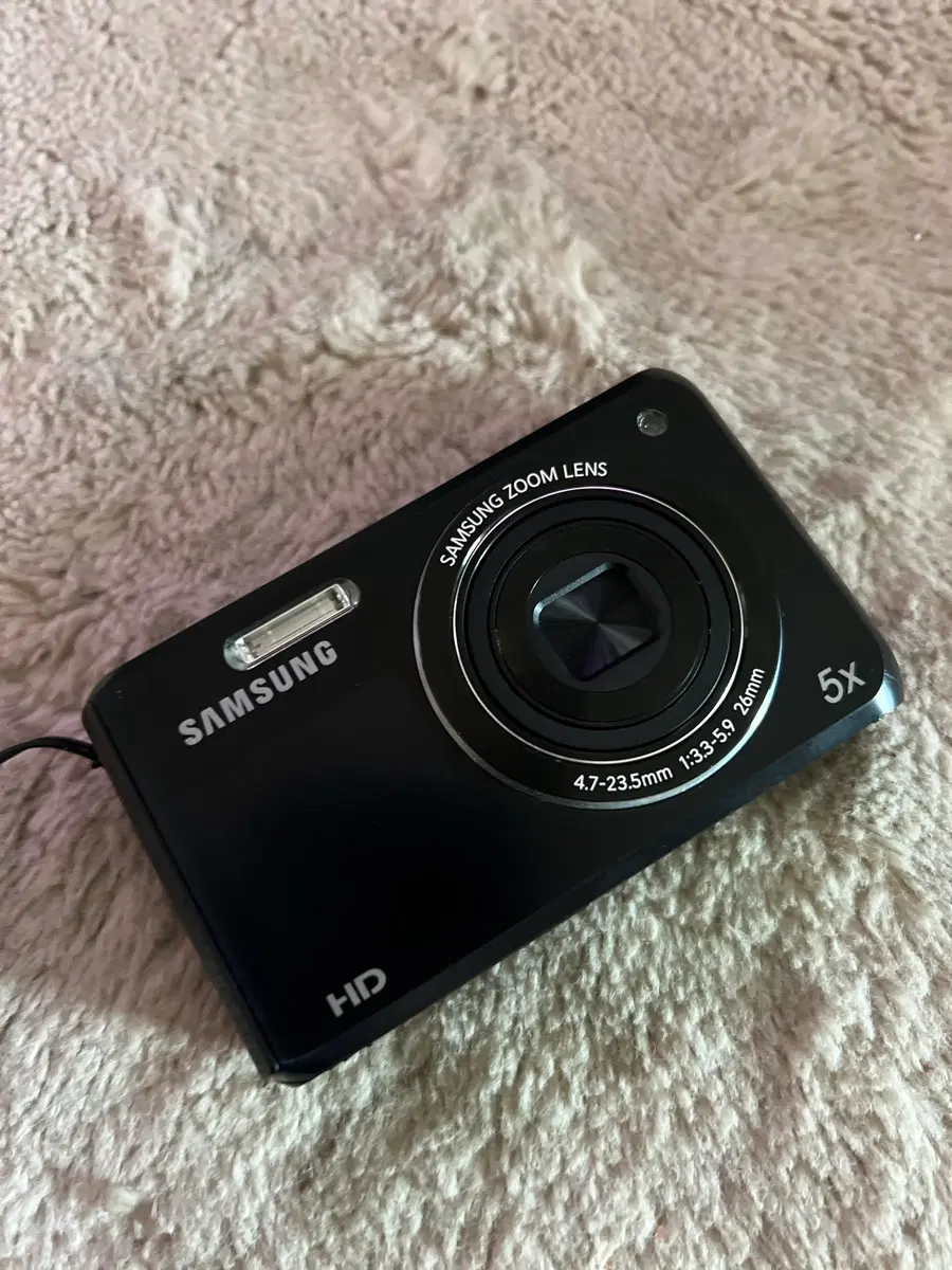 Samsung DV100 digital camera for sale