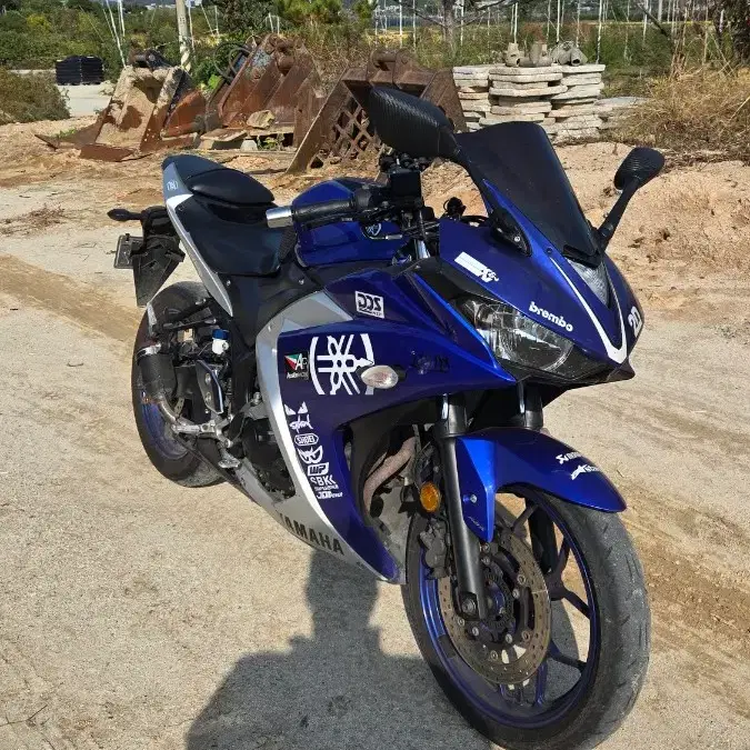 R3 (2016) 5