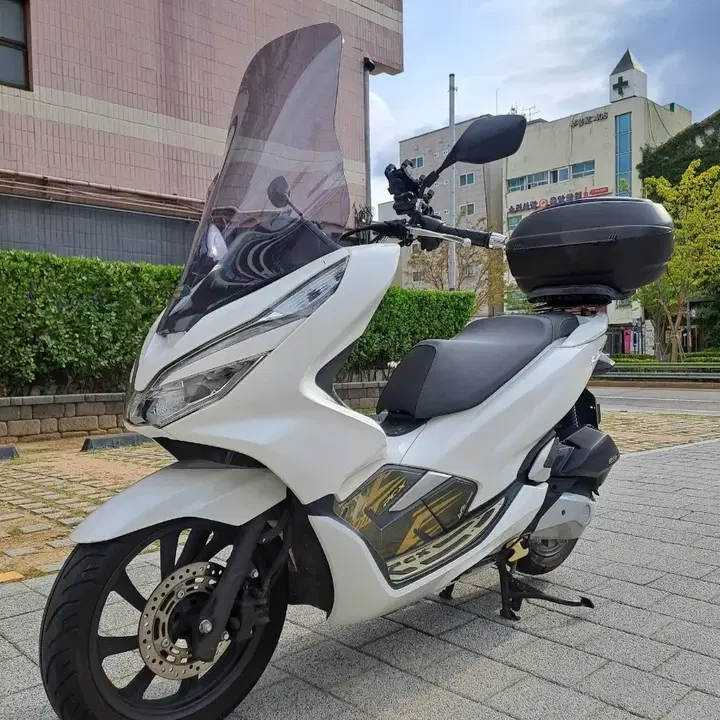 주행거리 5300키로 20년식 pcx125 오토바이