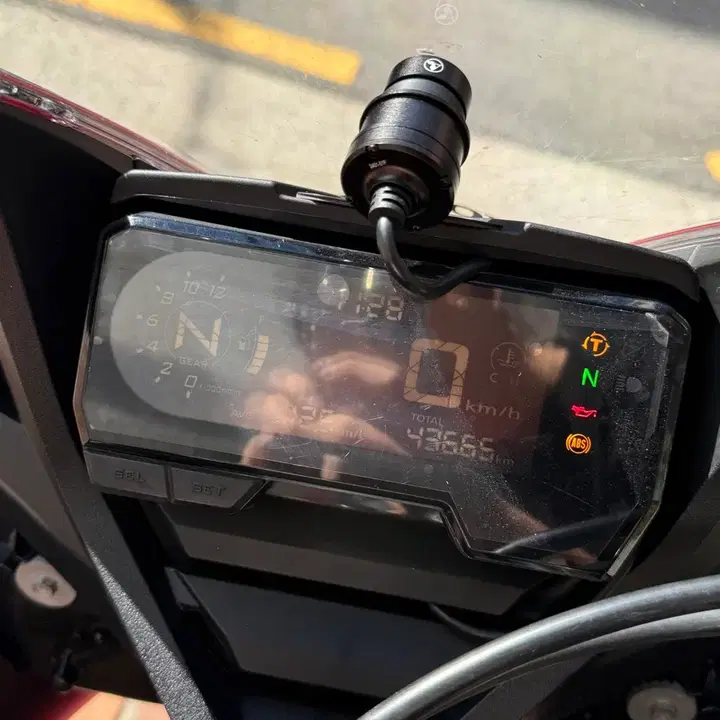 CBR650R (2021) 8