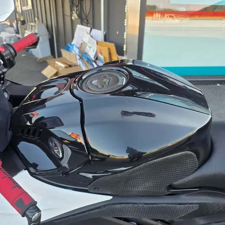 R3 (2020) 2