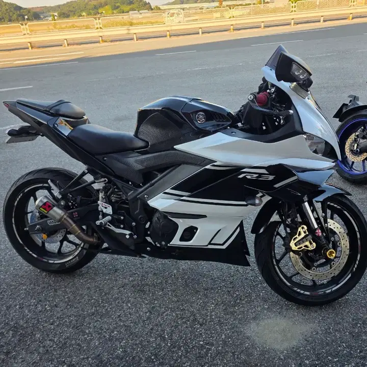 R3 (2020) 7