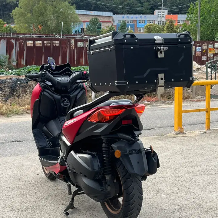 XMAX 300 (2021) 6