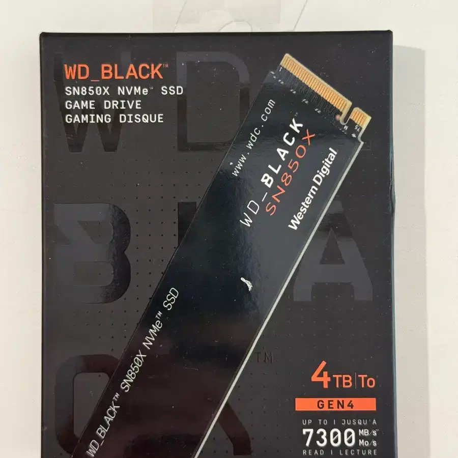 WD BLACK SN850X 4TB NVMe SSD (미개봉)
