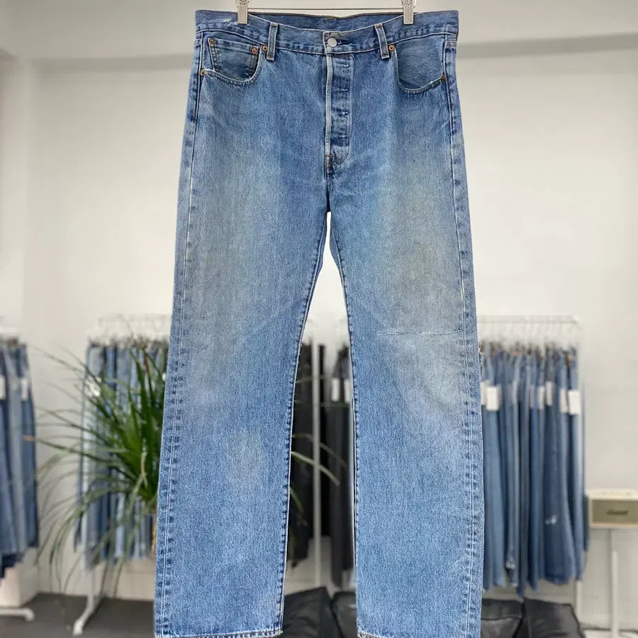 리바이스501 Straight Fit 00s 36사이즈 a6911
