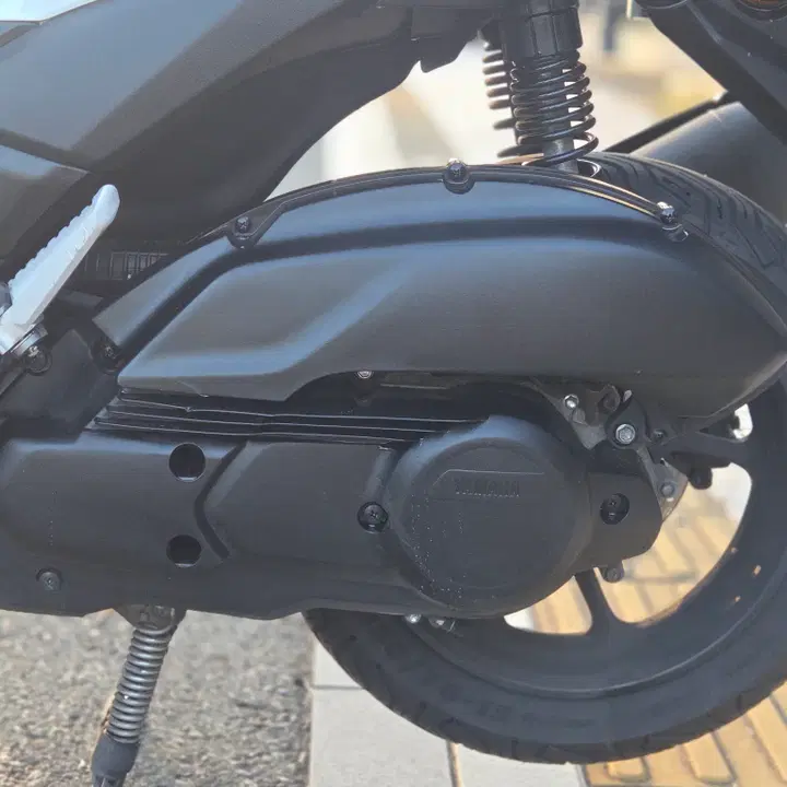 NMAX 125 (2025) 5