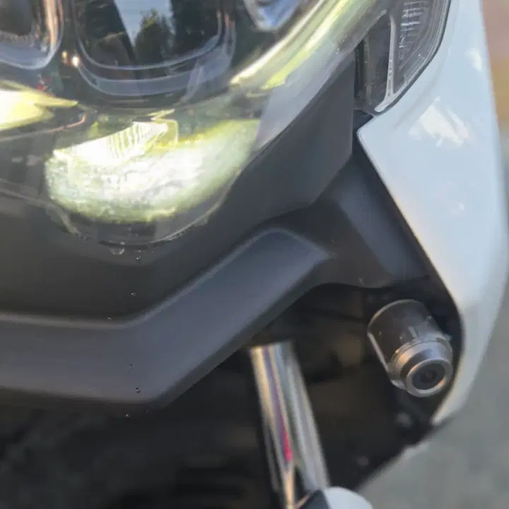 NMAX 125 (2025) 6