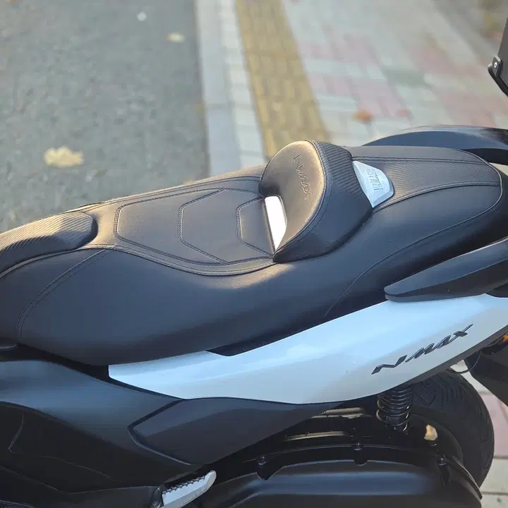 NMAX 125 (2025) 7