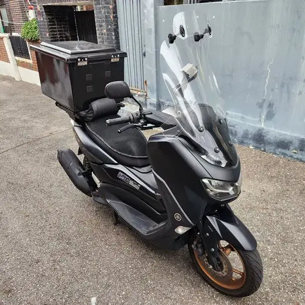 NMAX 125 (2022) 2