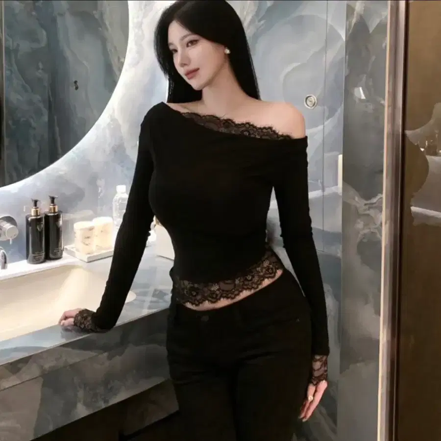 서델 레이스 오프숄더 긴팔티