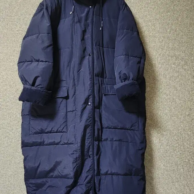 오버핏 롱패딩