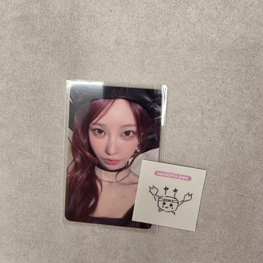 QWER3주년 특전 마젠타 포카 띠부씰 세트