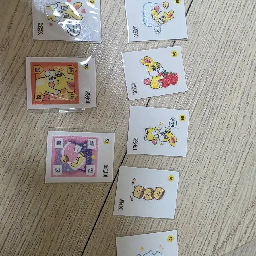 보름달 띠부씰8개 팔아요