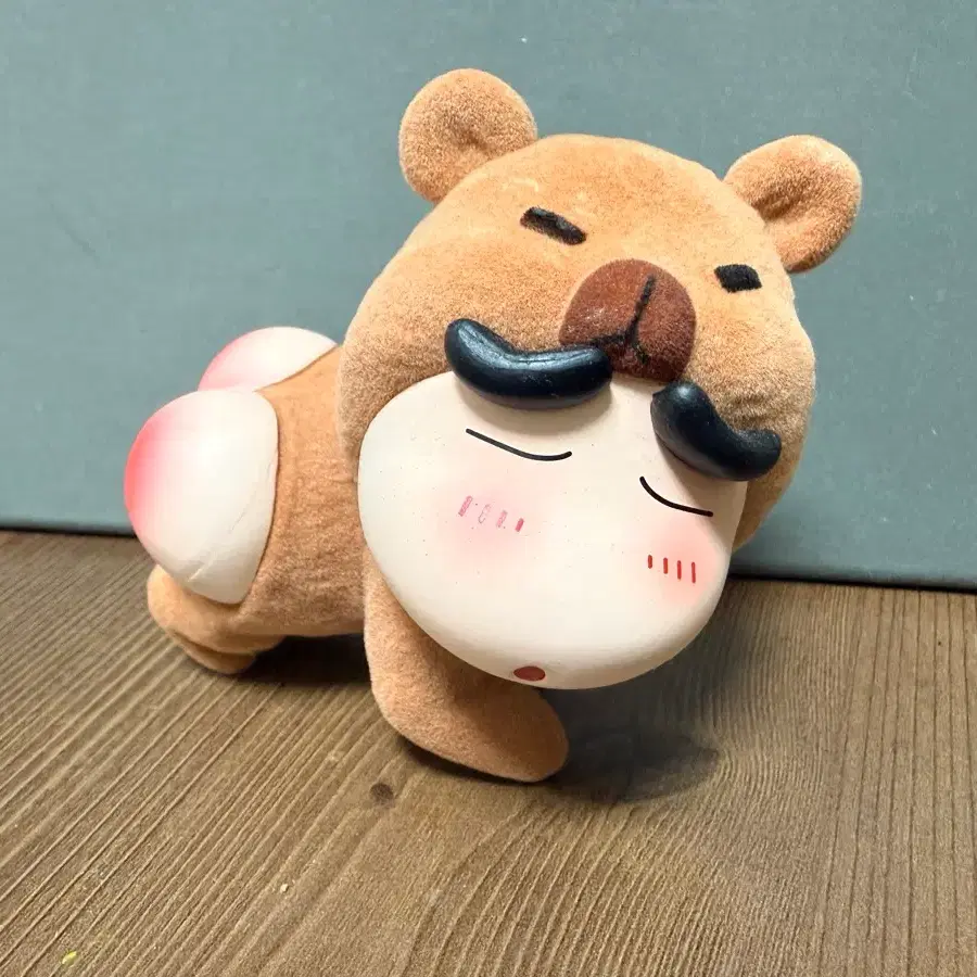 카피바라 짱구 피규어
