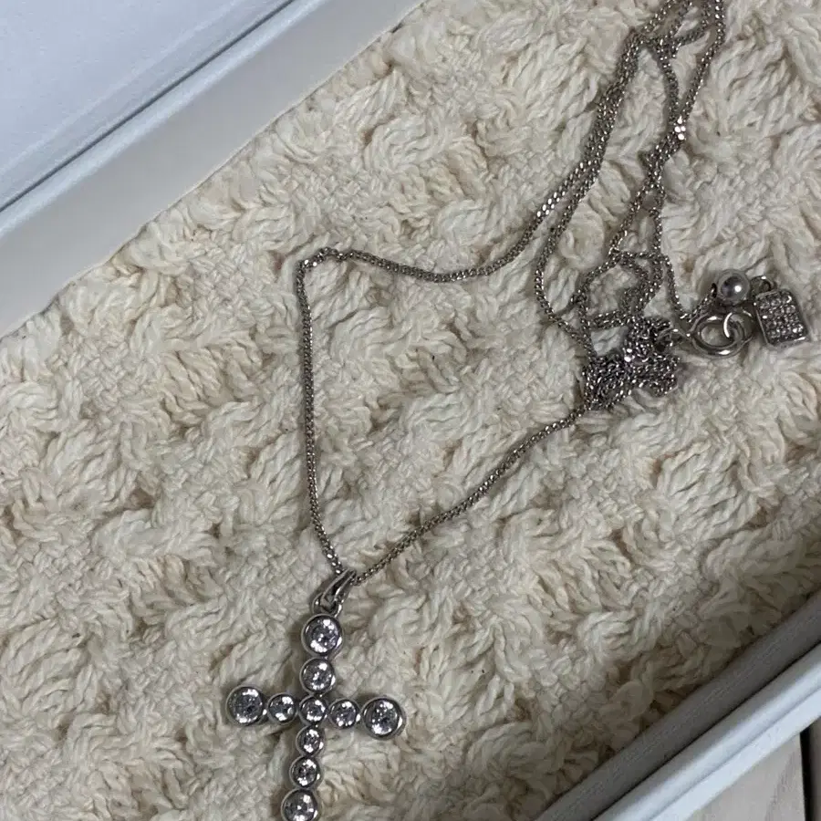 넘버링 #3729 십자가 목걸이