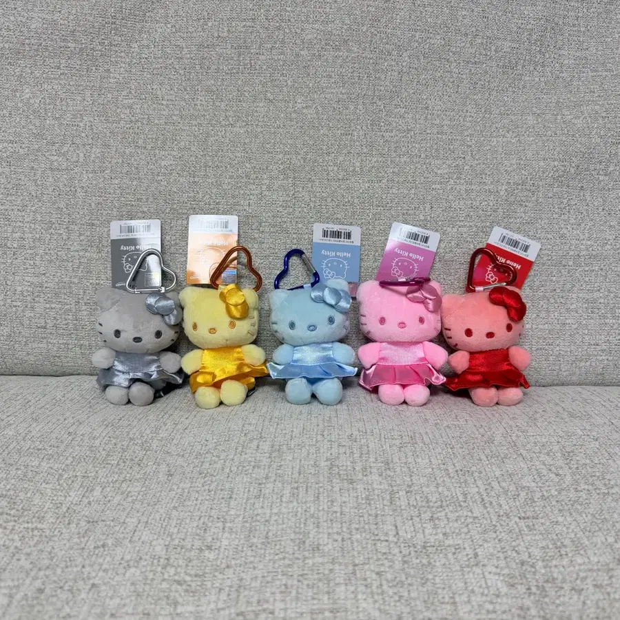 정품 산리오 헬로키티 컬러풀 민트 키링 인형 8cm 가방고리