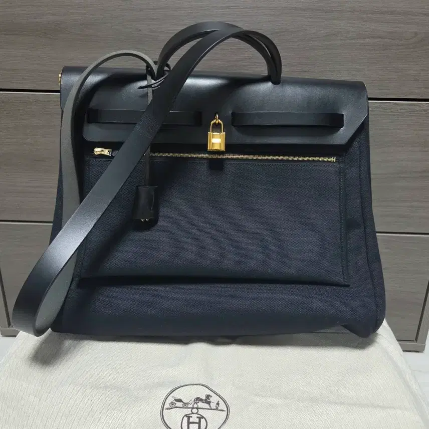 에르메스 Hermes 에르백 39 Y각인 블랙 금장 국내 도산점 사진 4