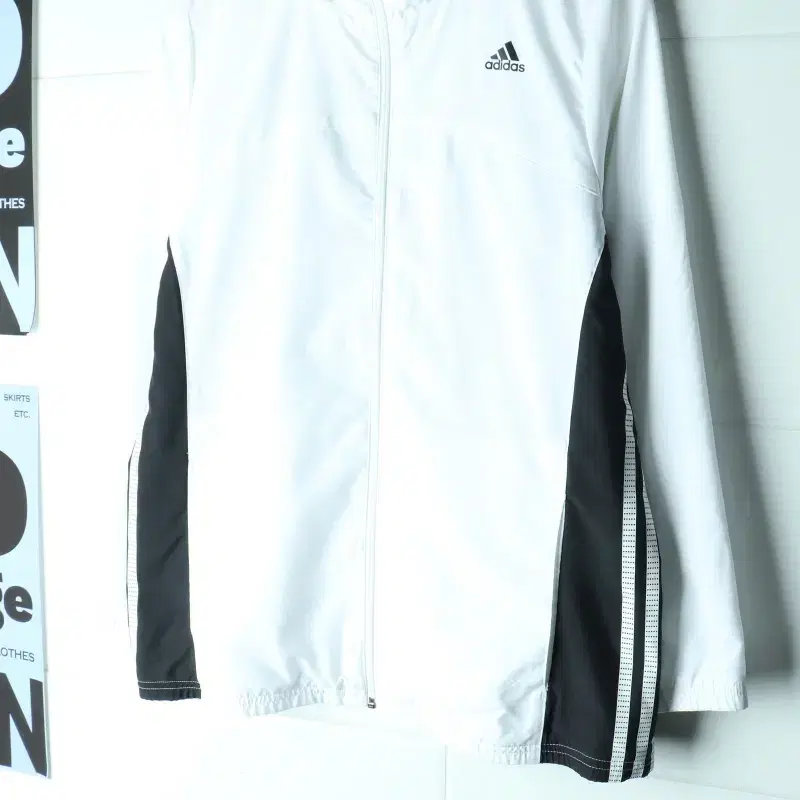 (L-XL) 아디다스 집업 바람막이 점퍼자켓 흰검 삼선-H40765