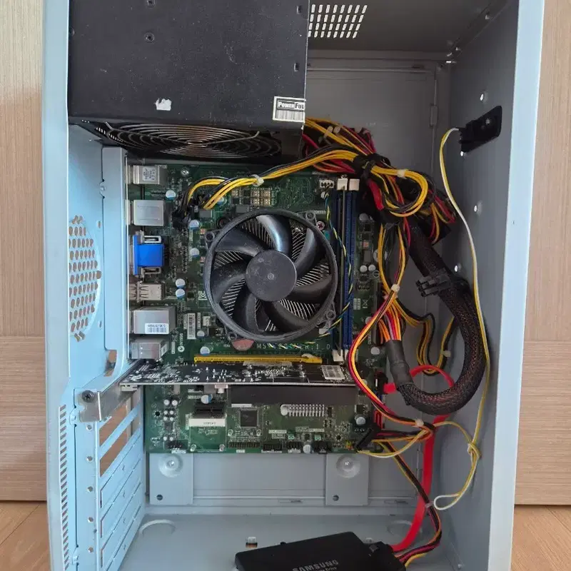 i5-4570 GTX1030 데스크탑 컴퓨터 본체 PC