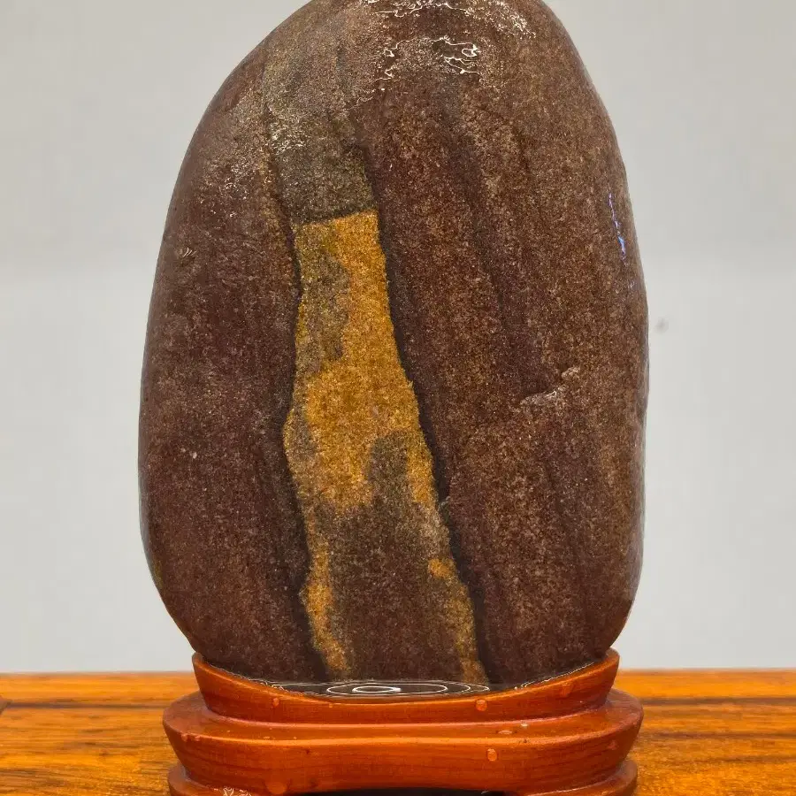 26101612 컬러가 아름답고 폭포에 여인 문양이 멋진 남한강 문양석 수석 팝니다
