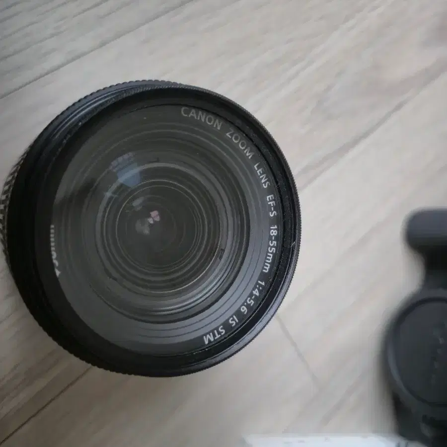 캐논 EF-S 18-55mm F4-5.6 IS STM 렌즈