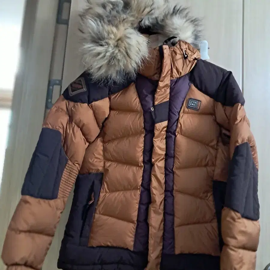 마운티아 패딩 푸퍼 후드퍼 털모자