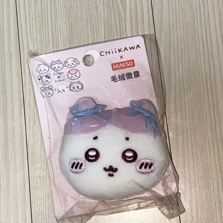 먼작귀 미니소 리본 플러시 뱃지 봉제 뱃지 하치와레
