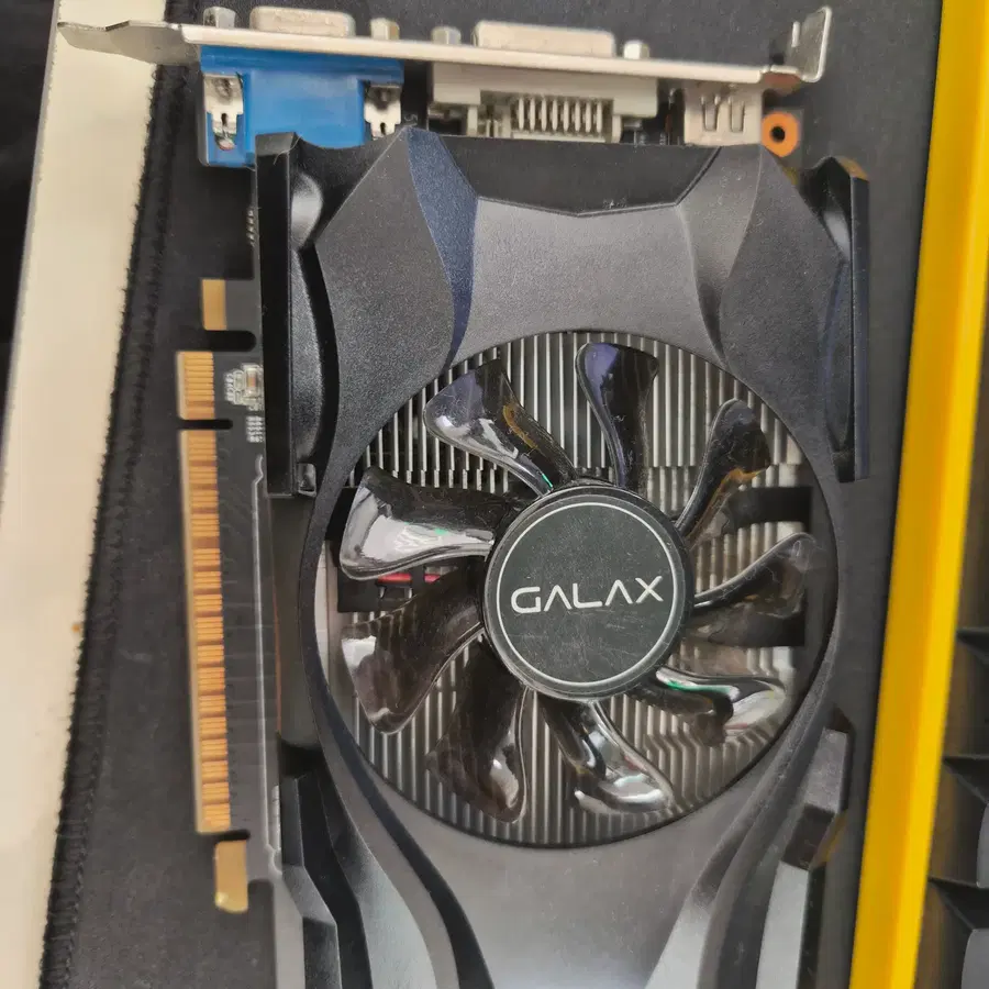 갤럭시 GTX 750 Ti Black OC Sniper Edition 무전원 그래픽카드