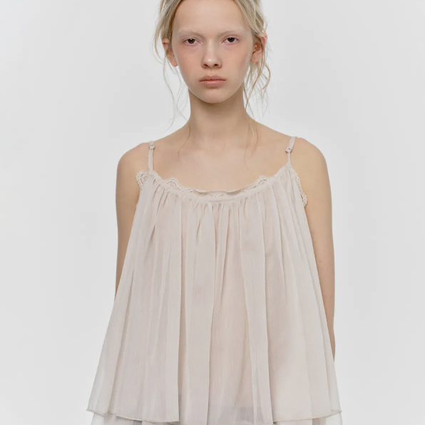 썬번프로젝트 나시 레이스 슬리브리스 블라우스 ANGLED LACE SLEEVELESS BLOUSE, CREAM
