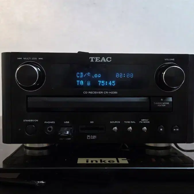 티악(TEAC) CR-H238i는 올인원 타입의 올인원 CD 리시버(컴포넌트) 앰프입니다