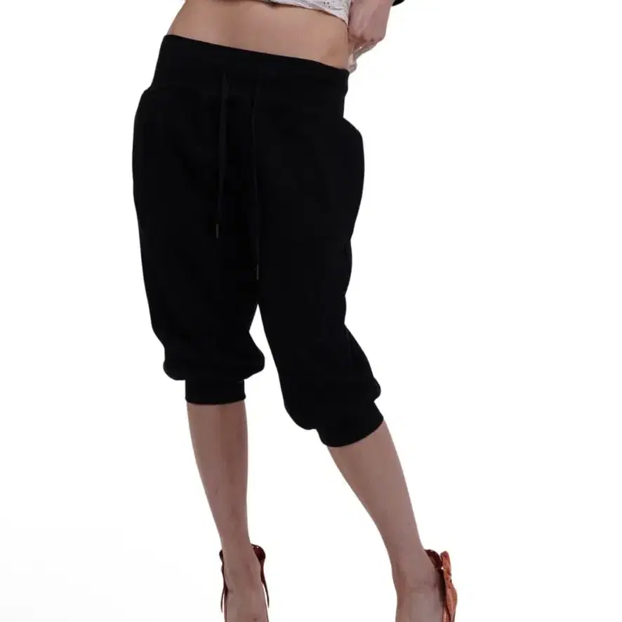 BLACK NIHAI SWEATS SET CAPRIS IN WORN