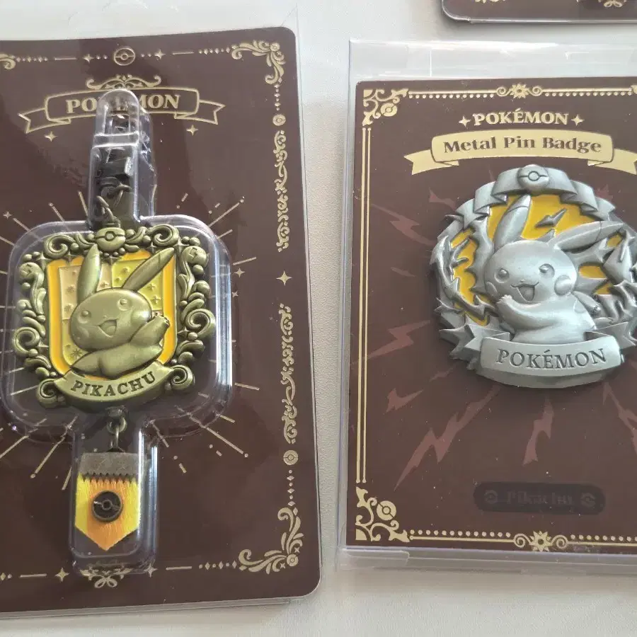 일괄) 포켓몬 스토어 피카츄 ETERNAL ANTIQUE METAL 메탈키링 핀뱃지