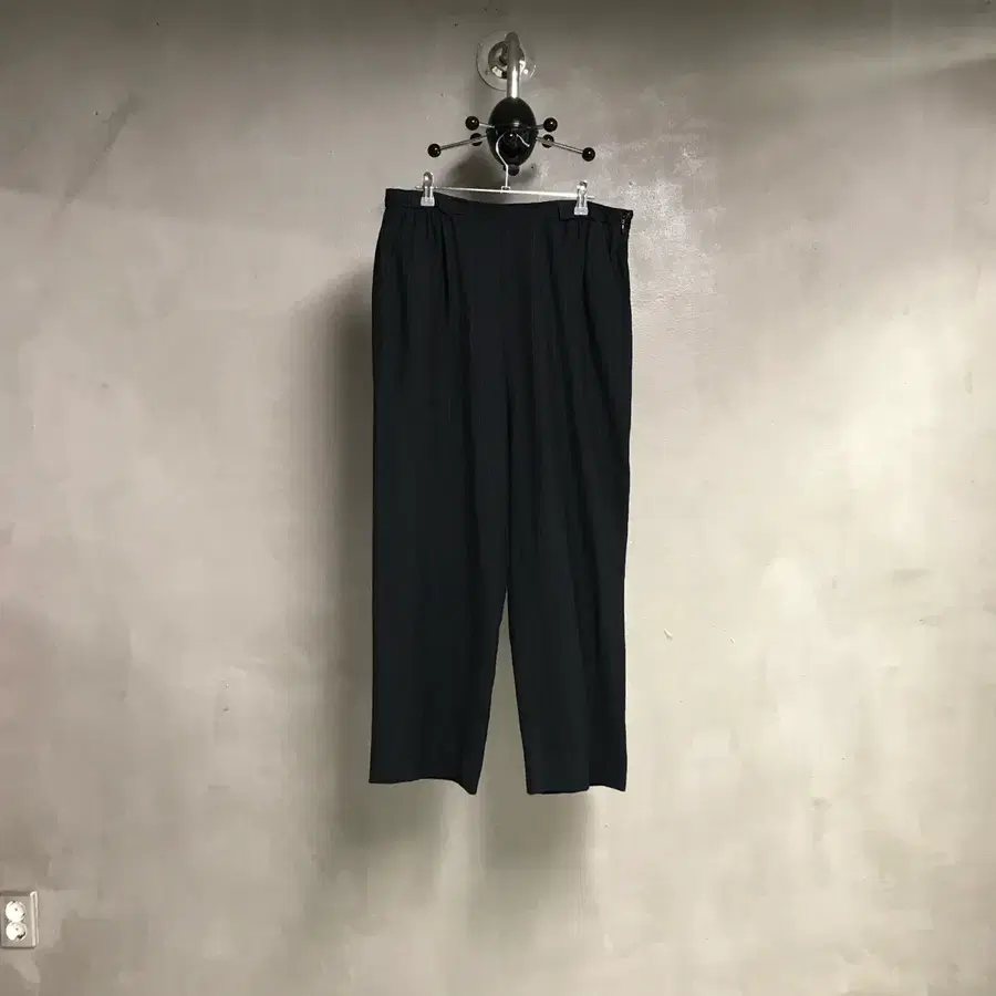 조르지오 아르마니 스트라이프 블랙 팬츠