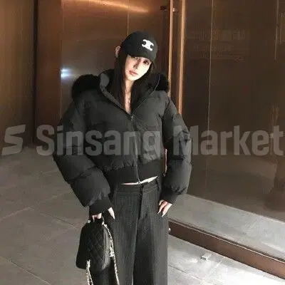 [빠른발송] 인스후드패딩 크롭숏 퍼 자켓 점퍼