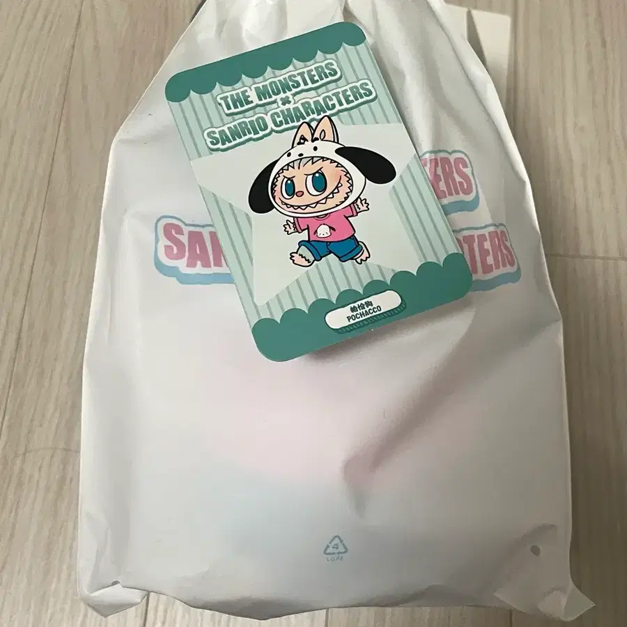 팝마트 라부부 산리오 콜라보 포챠코 포차코 판매