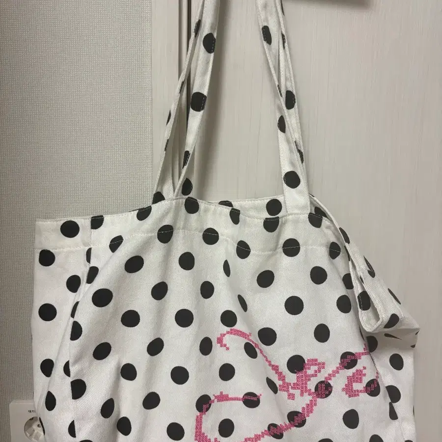 여밈x윤비누 pixel bag (white dot)