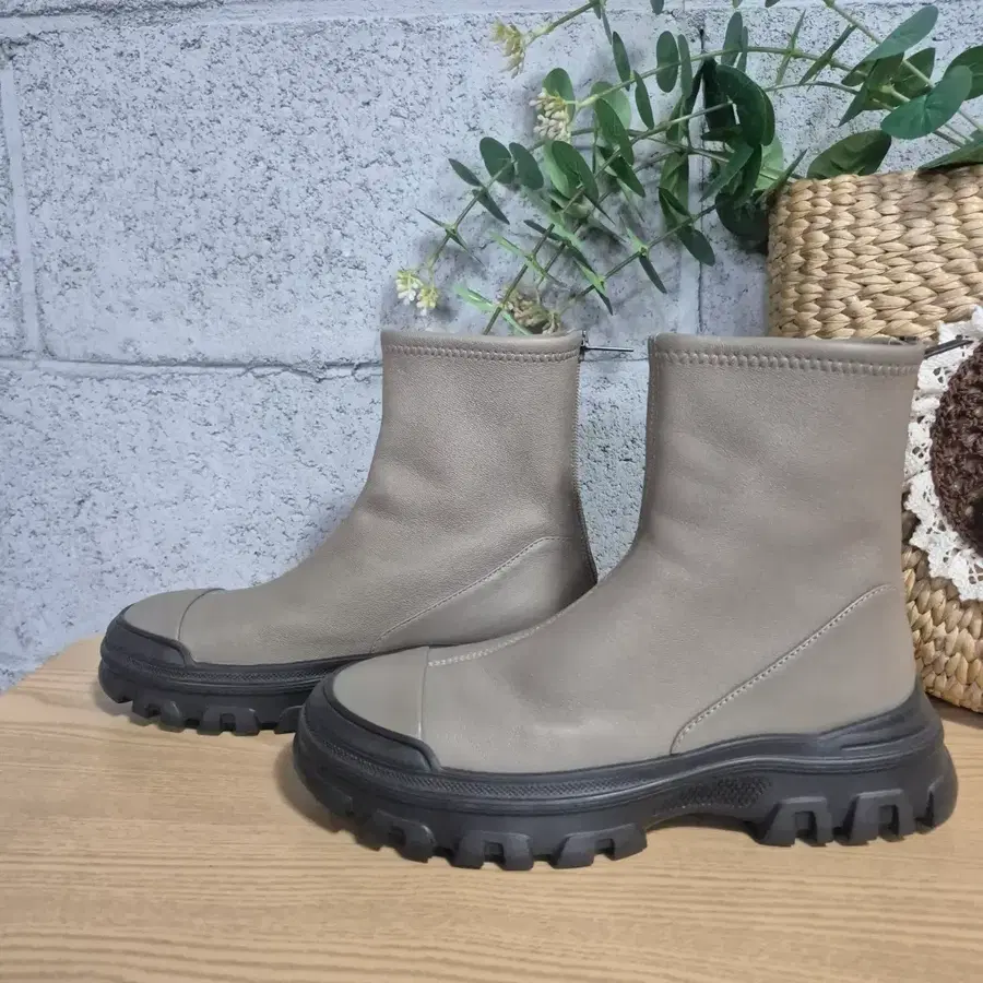 베라왕 램스킨 슈퍼라이트 스판부츠