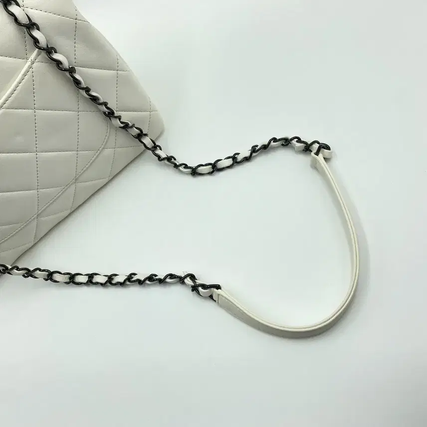 샤넬 트렌디 CC 스몰 램스킨 탑핸들 토트백 체인 A92236 가방 사진 4