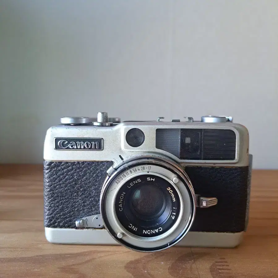 빈티지 캐논 데미 EE17 (Canon Demi EE17) 하프 프레임 필름 카메라
