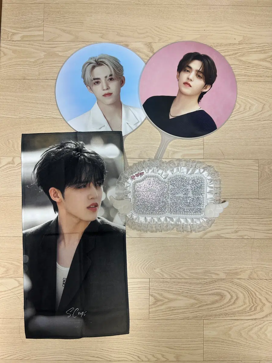 Selling s.coups wuchiwa, slogan, and name board