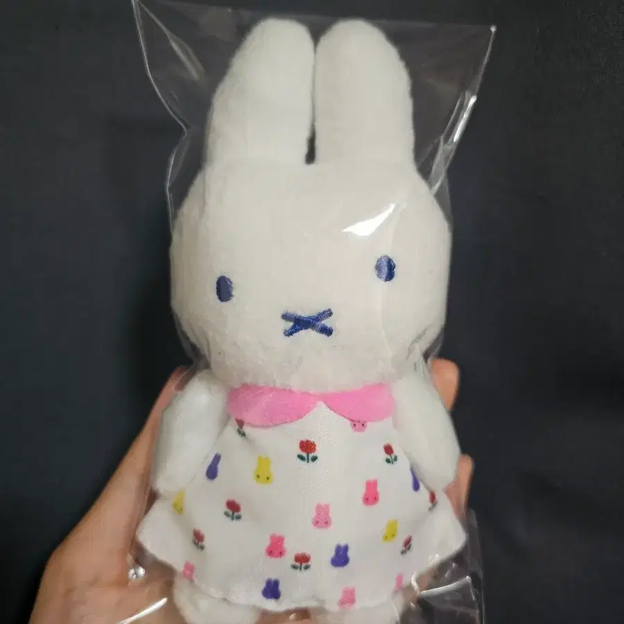 미피 인형 꽃무늬 원피스 키링