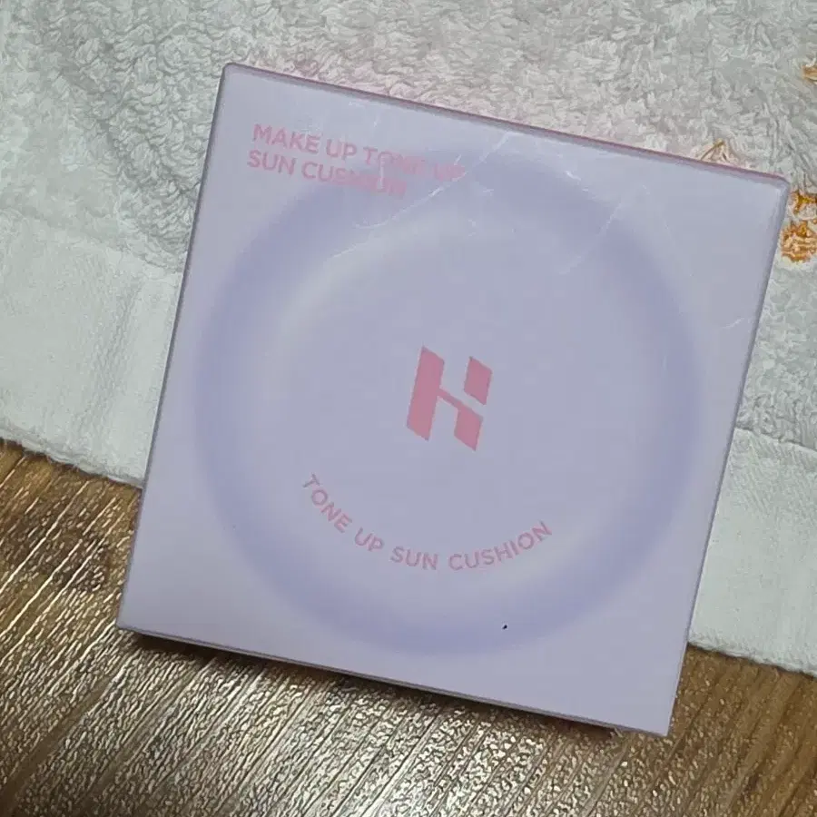 홀리카홀리카 메이크업 톤업 선쿠션 크림피치