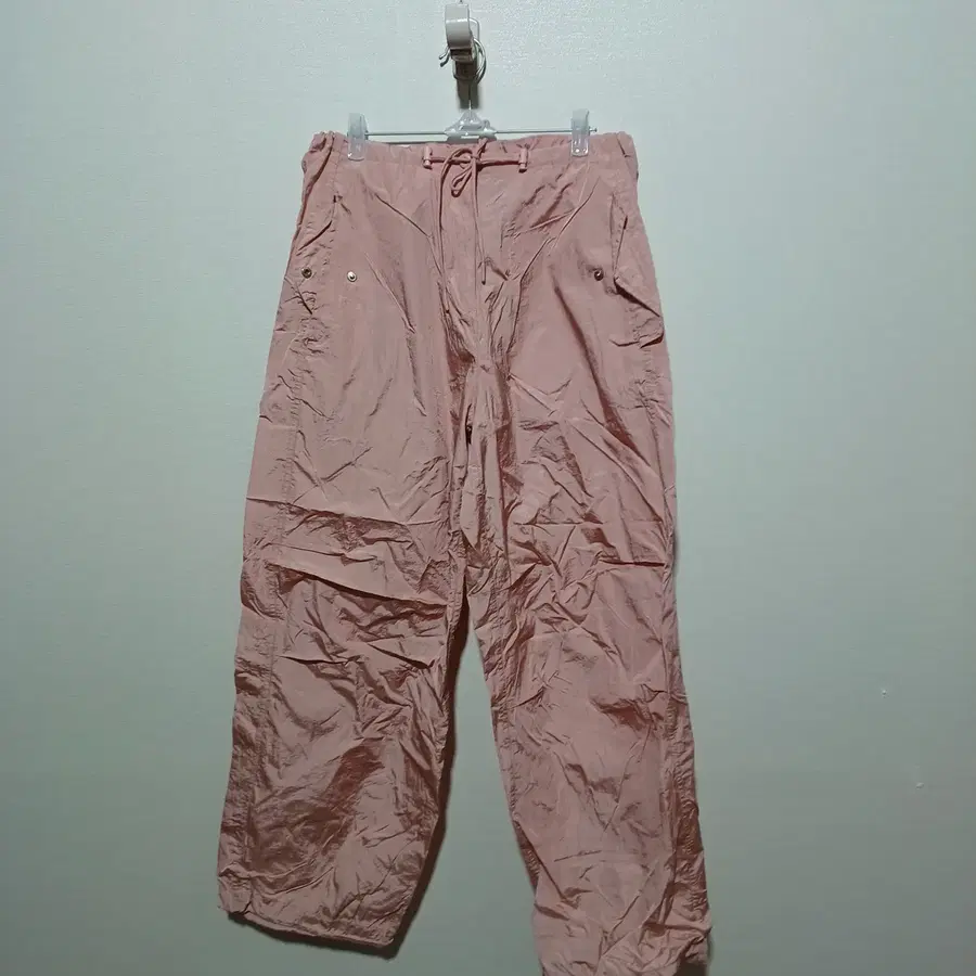 무신사스탠다드 여성 와이드 팬츠 26 (26A3534)