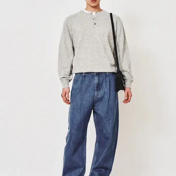 [M]아트이프액츠 One Tuck Curve Denim Pants_Indigo Blue