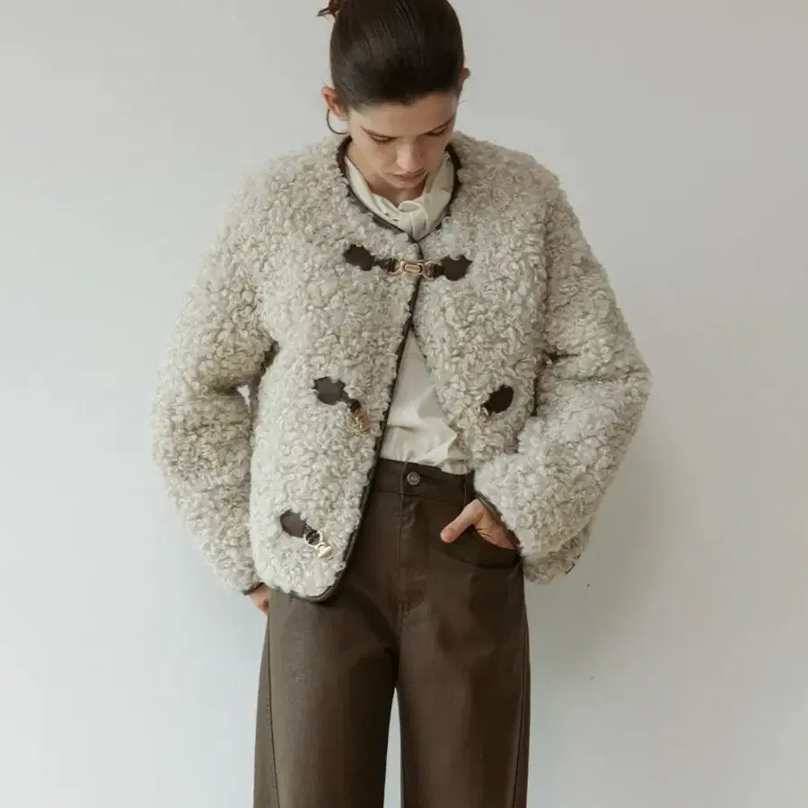 루에브르 Toggle Point Fur Jacket