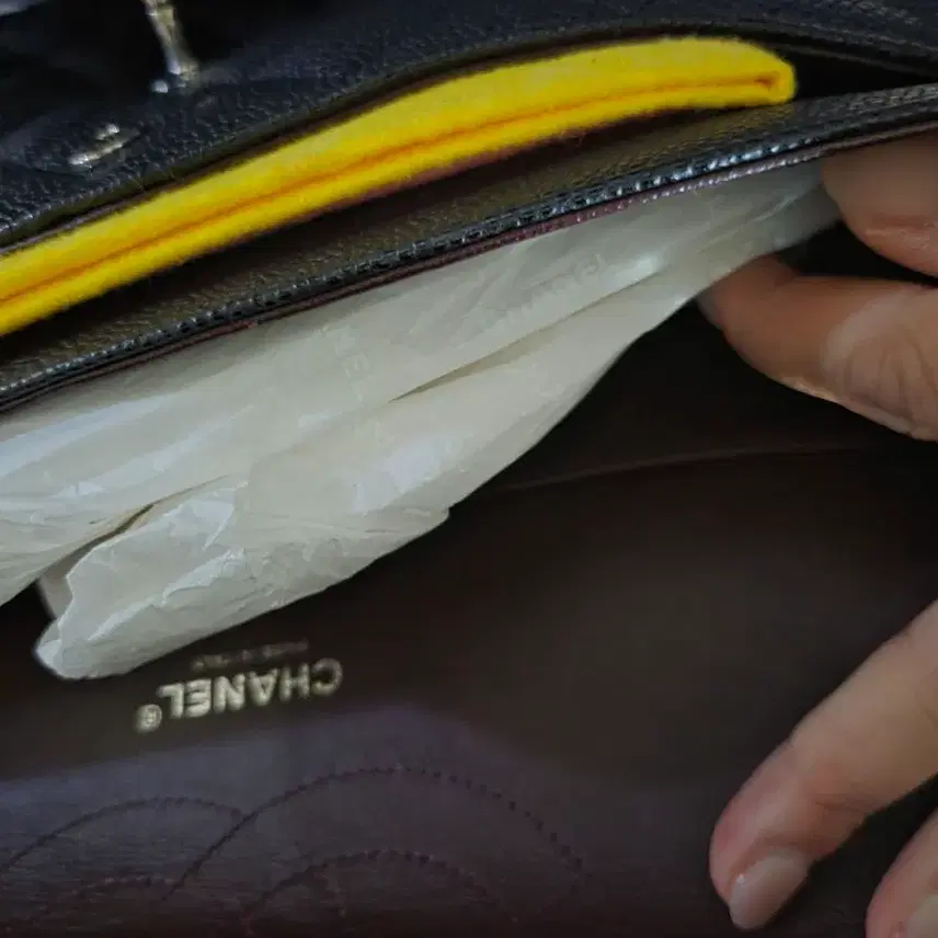 샤넬 샤넬캐비어클래식 미디움 사진 3